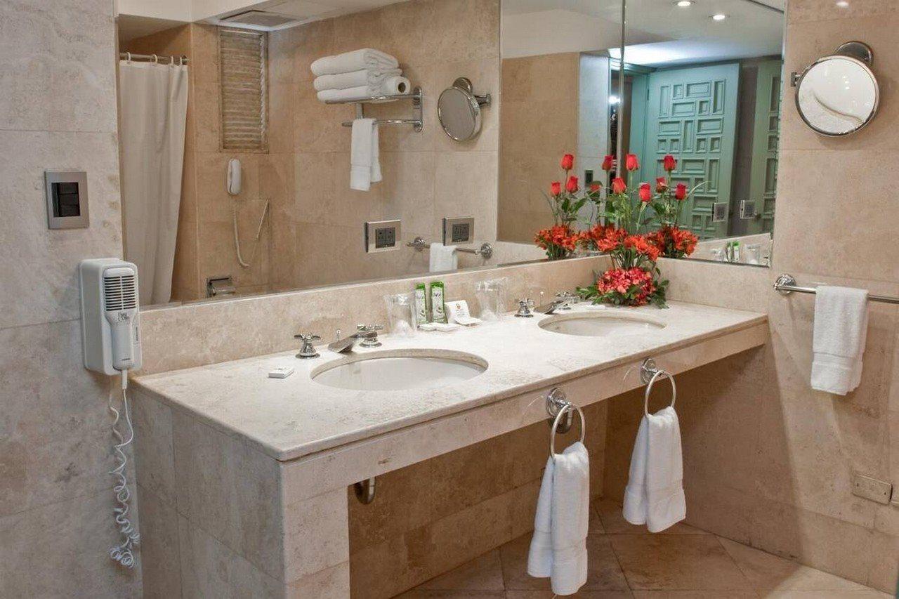 Hotel Maria Angola ليما المظهر الخارجي الصورة